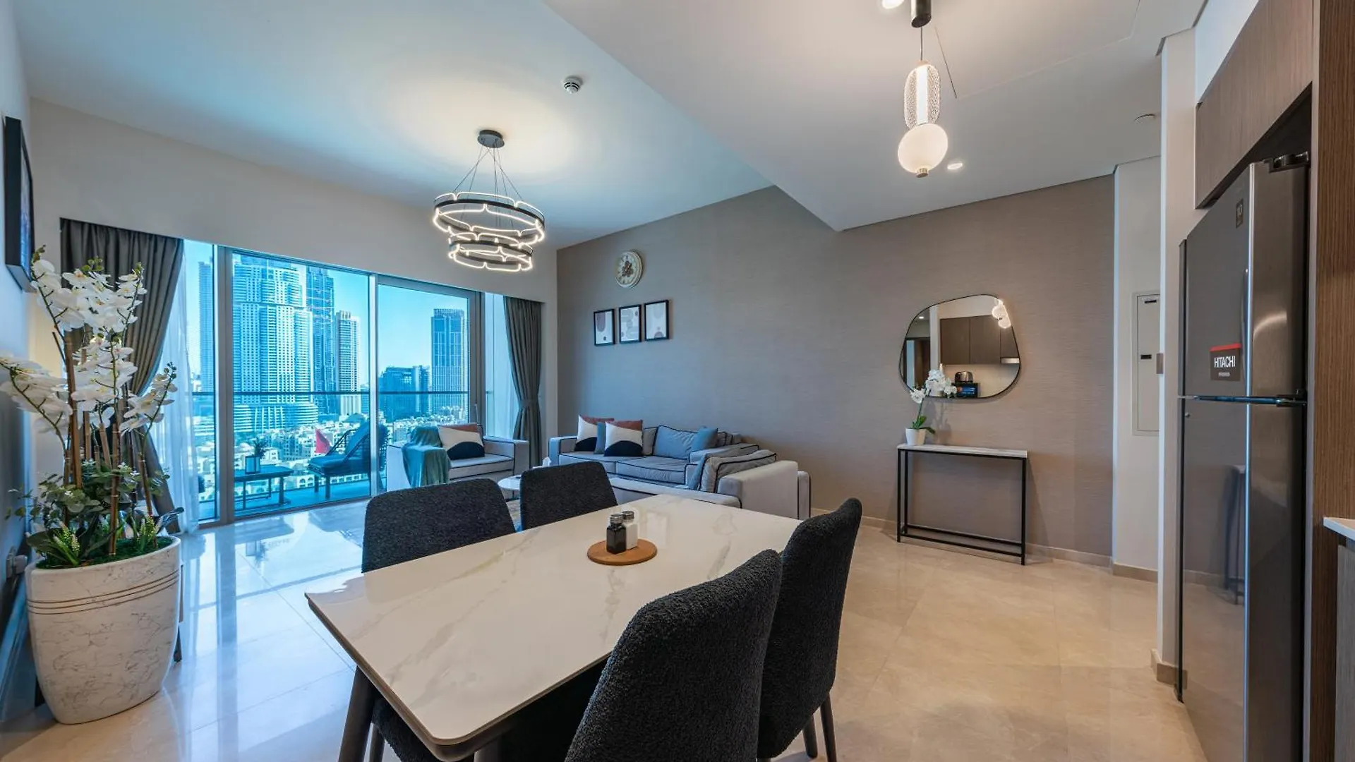 The View Of A Lifetime - Luxury Living With Full Burj Khalifa & Fountain Show - 1702 Dubai Apartment