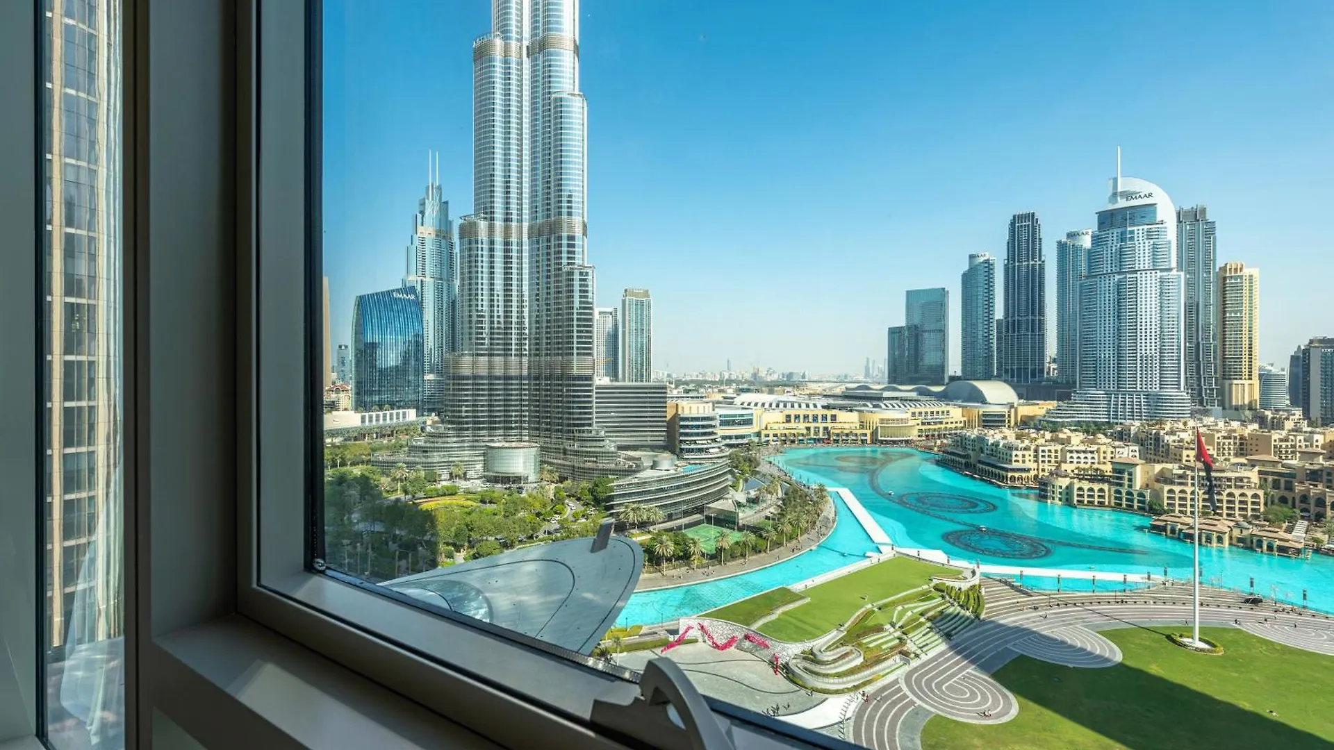The View Of A Lifetime - Luxury Living With Full Burj Khalifa & Fountain Show - 1702 Dubai 0*,  United Arab Emirates